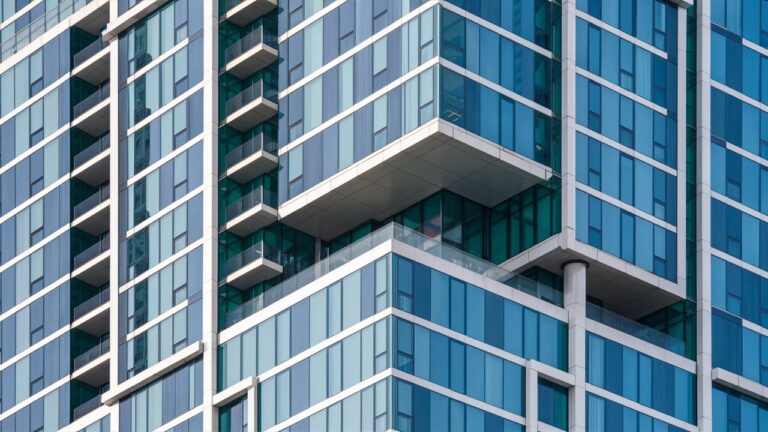 Unitized-curtain-wall-image